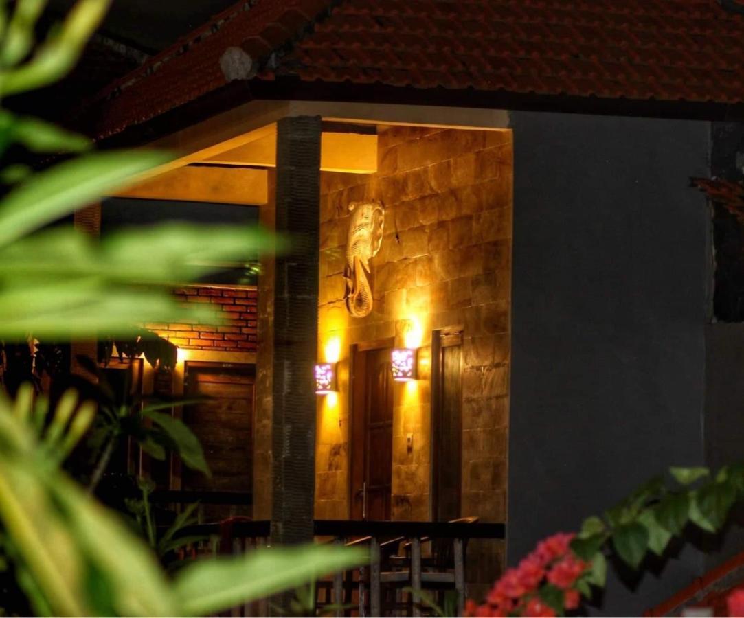 Satria Bungalow أُلُواتو المظهر الخارجي الصورة