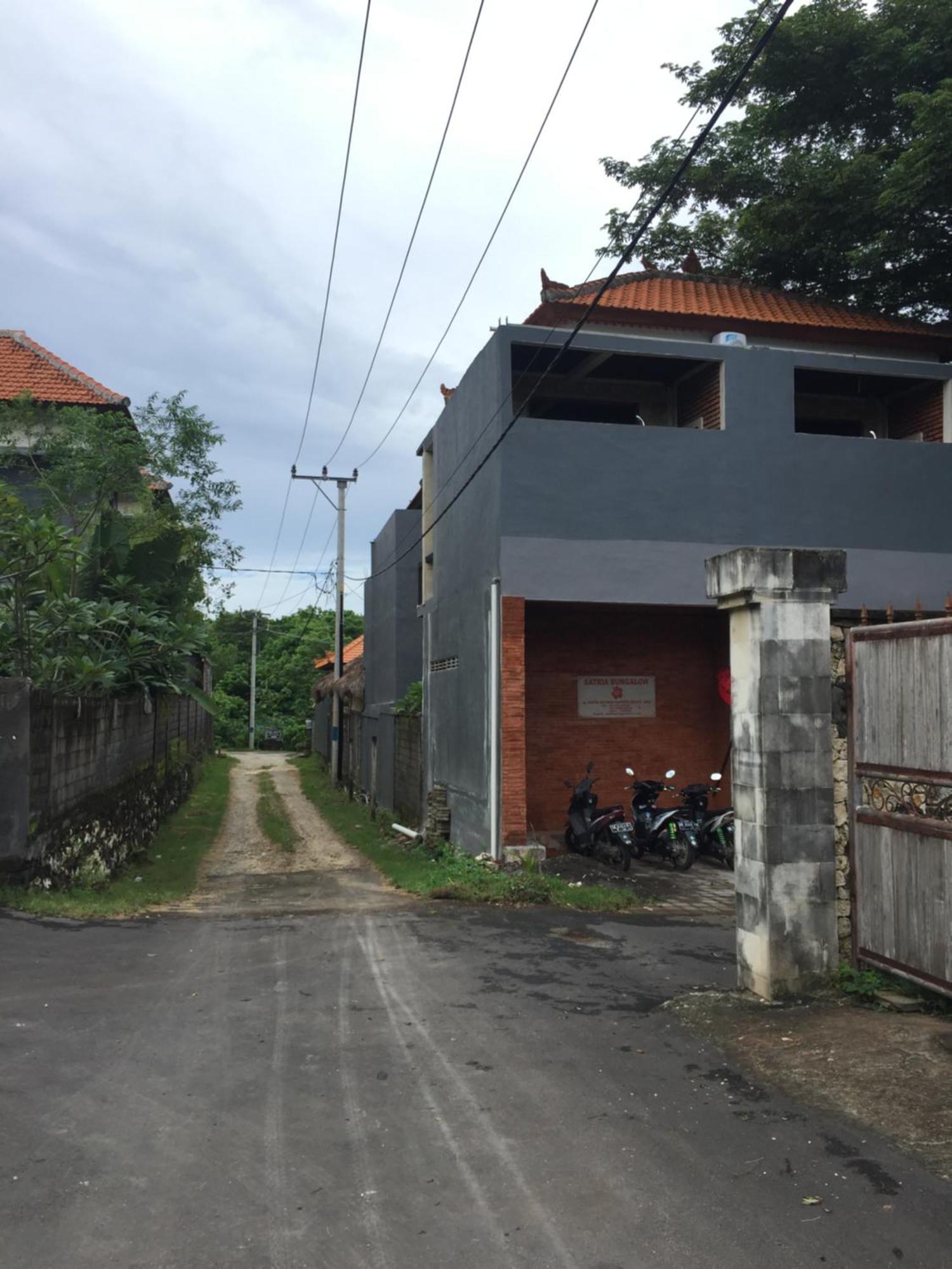 Satria Bungalow أُلُواتو المظهر الخارجي الصورة